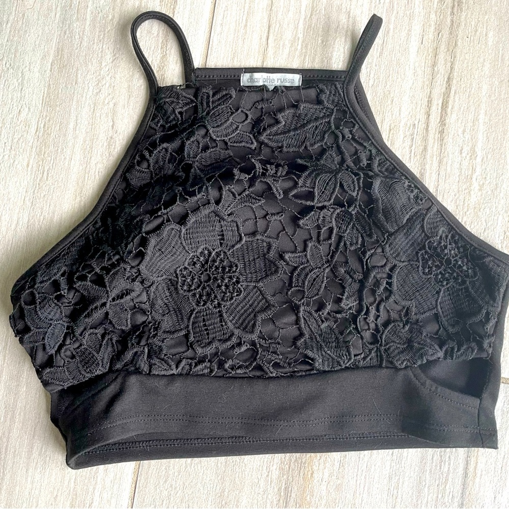 Beautiful crop top w detail and side cutouts